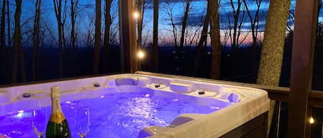 Hot Tub With Champagne Glasses At Sunset - Nature's Peak Cabin - Ellijay, GA