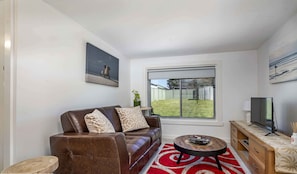 Second loungeroom