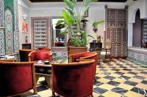 Salon