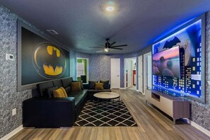 second floor living room