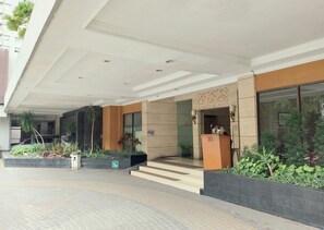 Hall