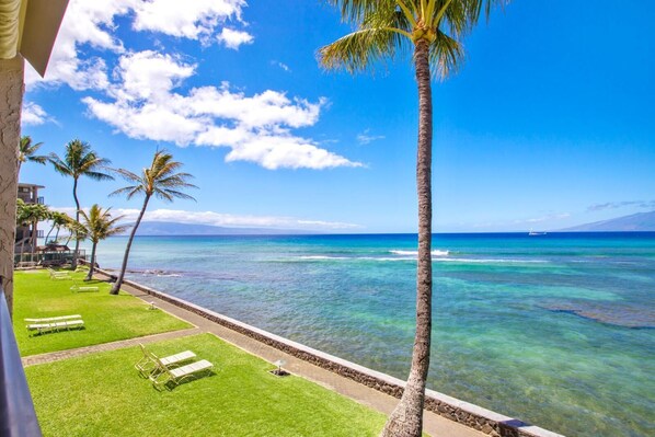 Bask under island skies with emerald waves at your feet and sun-kissed lawns perfect for laid-back lounging     LOK-B203