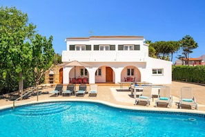 Villa Tres Arcos image