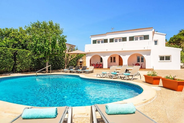 Villa Tres Arcos image