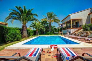 Villa Cabriel image