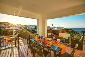 Villa Nereida image