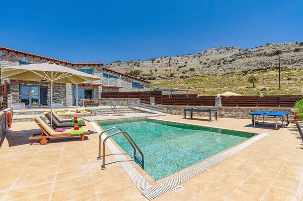 Villa Chloe Seastone image