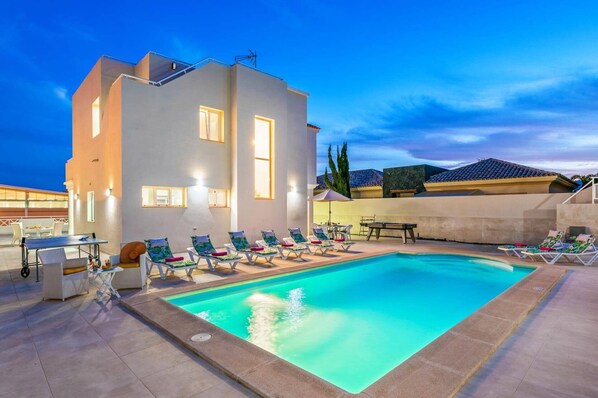 Villa Alegria image