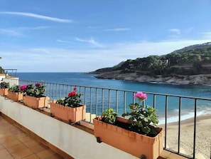 Enjoy breathtaking views of the Mediterranean Sea from the terrace of this penthouse apartment.