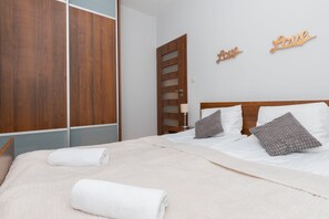 Spacious wardrobe with plenty of storage space. 