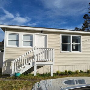 Front entranceway 