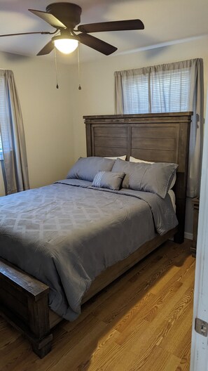 Master bedroom #1 w/ 1/2 bath