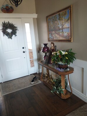 Entry way