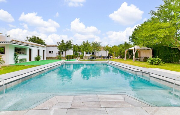 pool