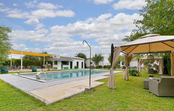 pool