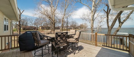 Waterfront deck