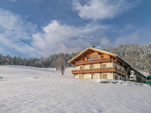 Holiday Home Exterior [winter]