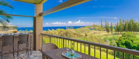 Enjoy Sweeping Ocean, Coastal, Sunrise and Molokai Views