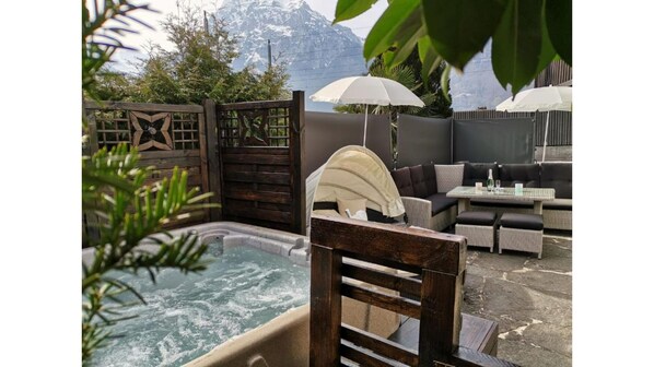 Bain à remous extérieur