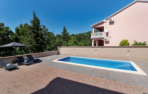 pool