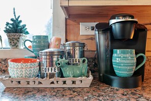 Kaffee und/oder Kaffeemaschine