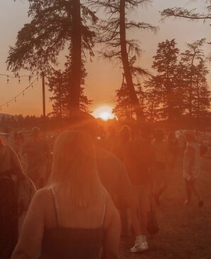 The chalet is only 11.3 miles from the Under the Big Sky Festival. This festival is held every July in Whitefish & features more than 30 musical performances. In addition to live music, the festival will also have rodeo events, trail rides,