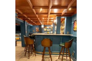 Bar (in der Unterkunft)