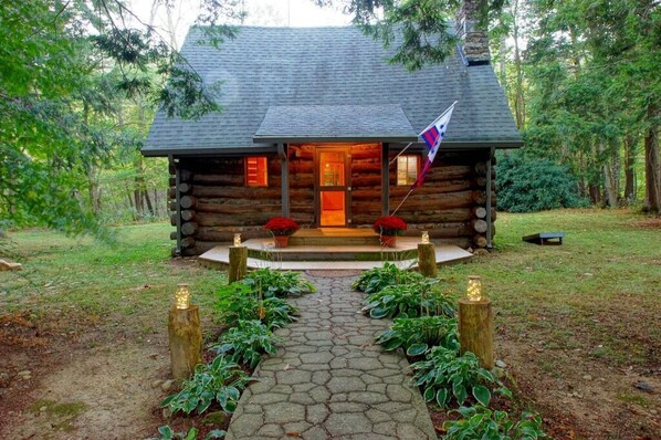 Built in 1848, this log cabin offers an experience like no other!