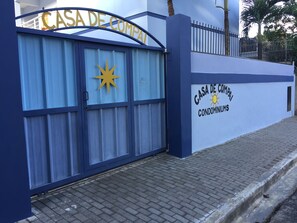 The street entrance to Casa De Compai.