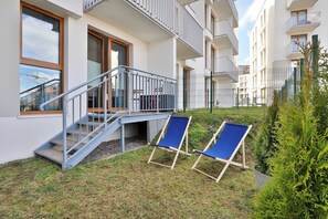 Apartment with access to the garden.