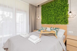 A quiet bedroom perfect for relaxing. 