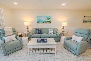 St. Augustine Beach Rentals Living Room