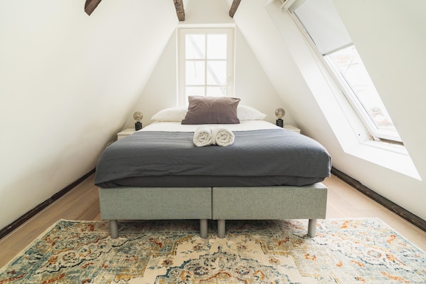 bedroom with double bed