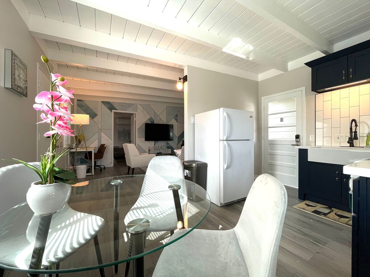 ★ADMIRABLE 1B1B REVAMPED HOME IN LONG BEACH★