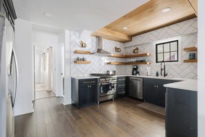 The West Grand | Luxurious Design | Pet Friendly