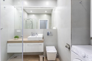 Bath/Shower
