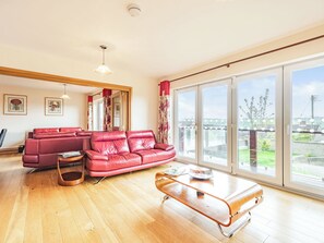 Living room | Paradise, Cinderford