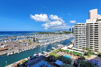 Ilikai 1329 Amazing Ocean, Sunset & Marina Views, 2 Queen Beds