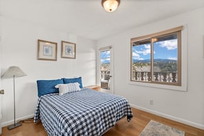 Bedroom 2 with 1 Full Bed