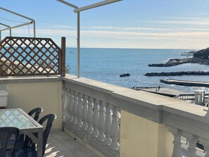 sea view terrace