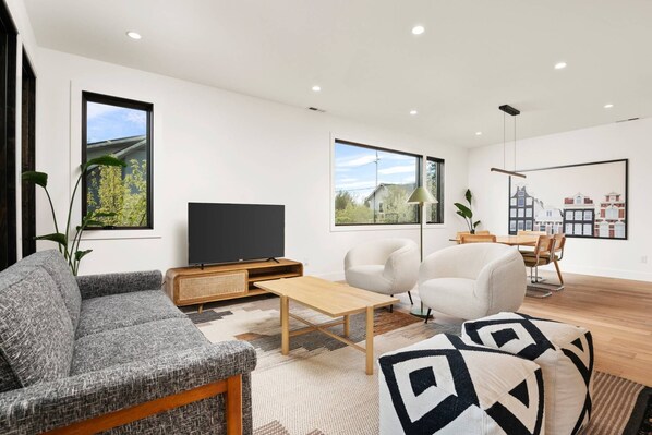 Lovely home for hosting family and friends!  -Susie