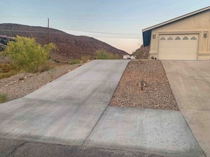 Side driveway for Boat/Toys/Etc