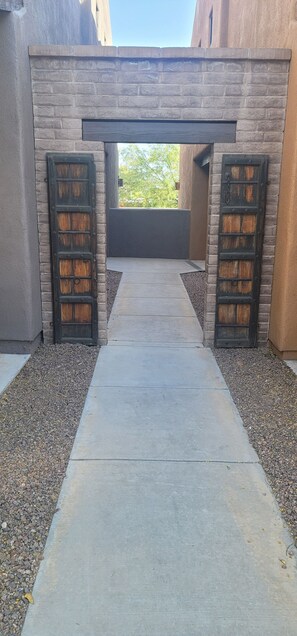 Exterior - Breezeway to the unit.