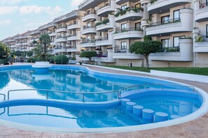 Holiday Home Swimming Pool