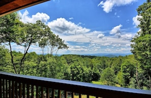 Breathtaking long range mountain views