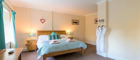 Daisy Cottage, Belford - Host & Stay