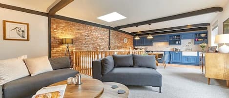 The Burrow, Alnwick - Host & Stay