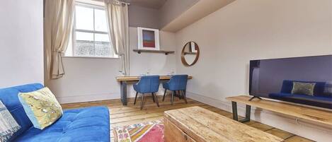 The Old Courtroom, Amble - Host & Stay