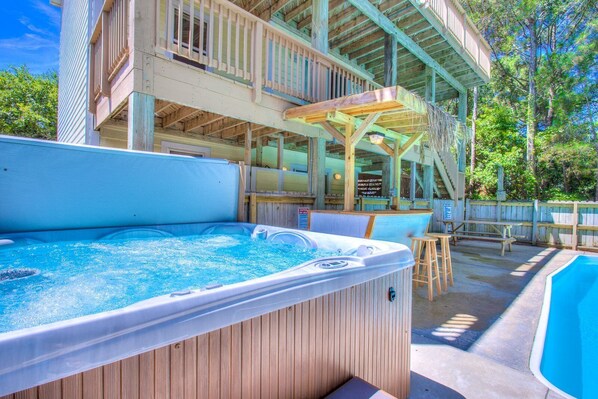 Bubbly Hot Tub and tiki bar.