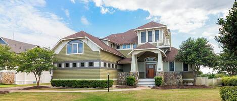 This well-appointed vacation rental home in Corolla's popular Currituck Club community boasts 5 spacious Bedrooms and 5.5 Bathrooms.
